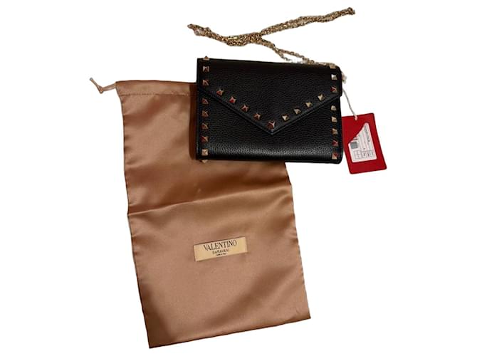 Sac à bandoulière Valentino Garavani Rockstud en cuir noir 