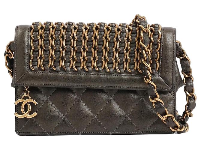 Bolsa Chanel Mini de Couro Matelassé Transversal