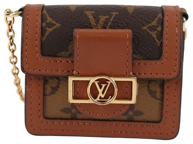 Louis Vuitton Dauphine Reverse Monogram Canvas Mini Marrom