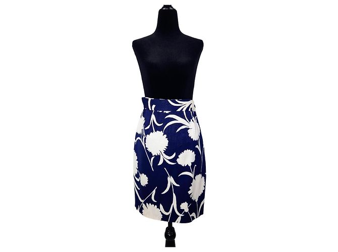 Saia floral Moschino em branco e azul
