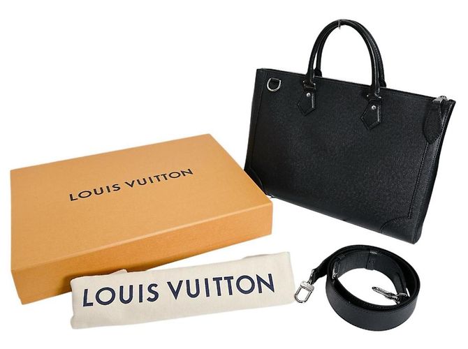 Borsa a spalla Taiga Louis Vuitton Nero Grigio
