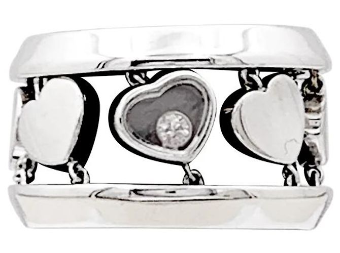 Anel Chopard, "Happy Diamond Amore", ouro branco e diamante.