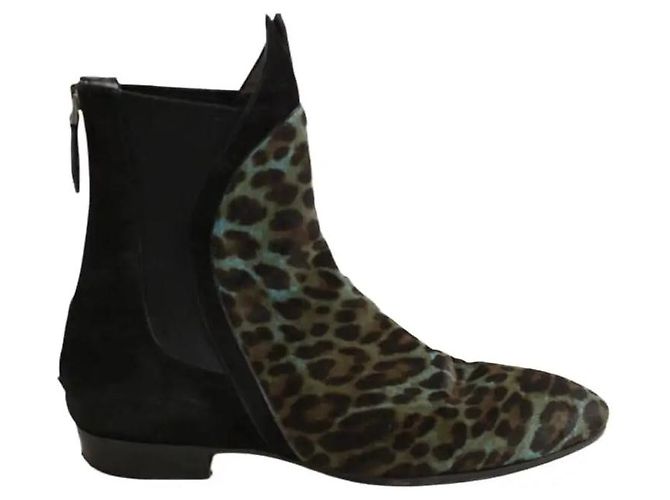 Alaïa Botas de cuero negro