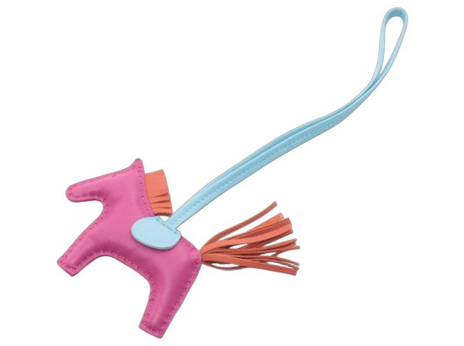 Charm de bolso Hermès Rodeo PM Rosa Burdeos 