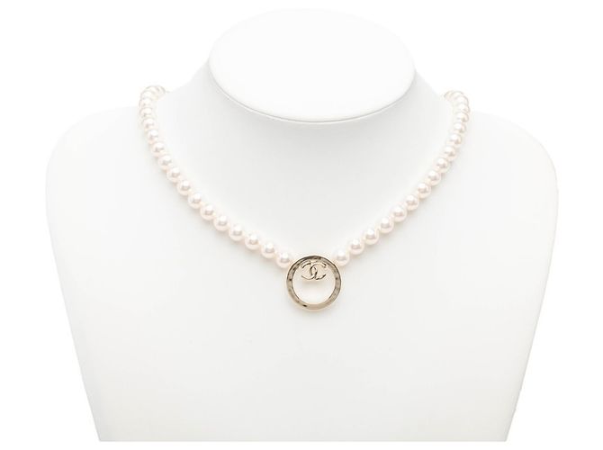 Collar de Perlas Chanel Coco Mark Blanco Dorado
