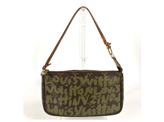 Pochette Acessórios Monogram Graffiti Louis Vuitton Marrom Caqui
