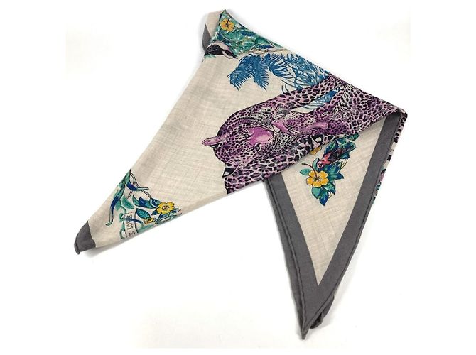 Silk In Hermès Hermes Jungle Love Triangle Géant Shawl Brown Multiple colors