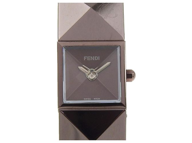 Fendi Pyramid Uhr 4260L