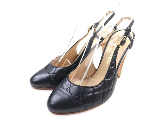 Timeless Chanel G29268 Leather Pumps