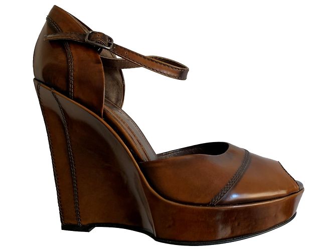Wedge in pelle marrone Marni