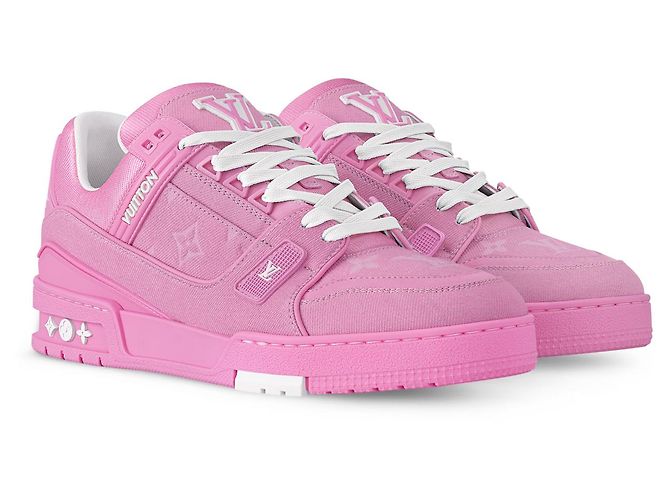 Louis Vuitton LV Trainer Sneakers in Rosa Pink