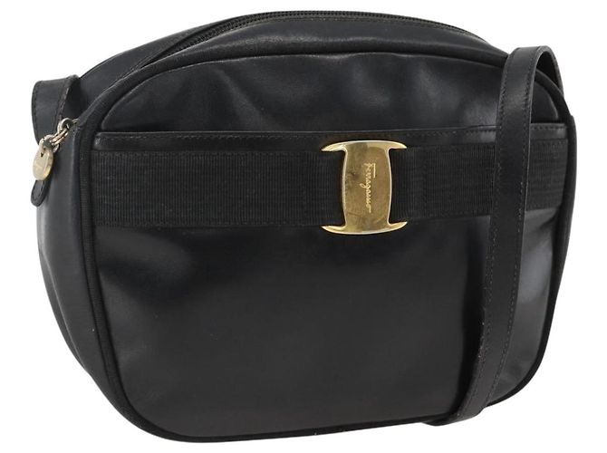 Borsa a Spalla Vala in Pelle Nera e Oro Salvatore Ferragamo Auth BA11345 Nero D'oro