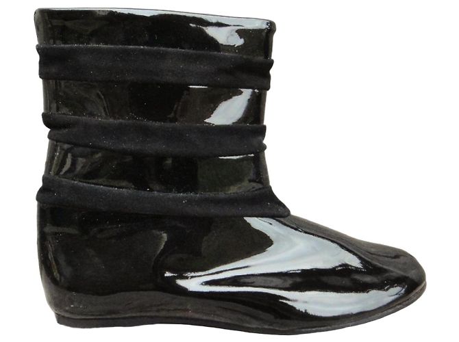 Les Prairies de Paris Stiefeletten aus schwarzem Lackleder