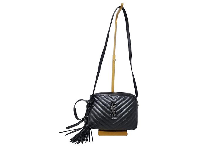 SAINT LAURENT Bolsa de câmera Lou em couro matelassé Monogram preto