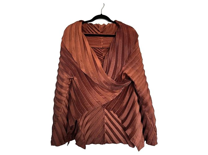 Issey Miyake Plissee Top Braun Polyester