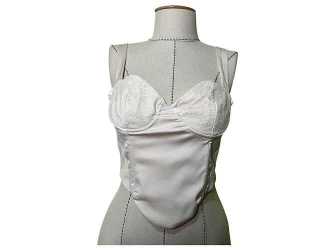 Autre Marque Meshki Havva Satin Spitzen Corset Top Creme Roh