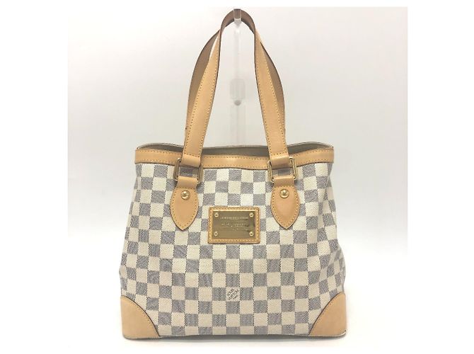 Louis Vuitton Hampstead PM Handbag White
