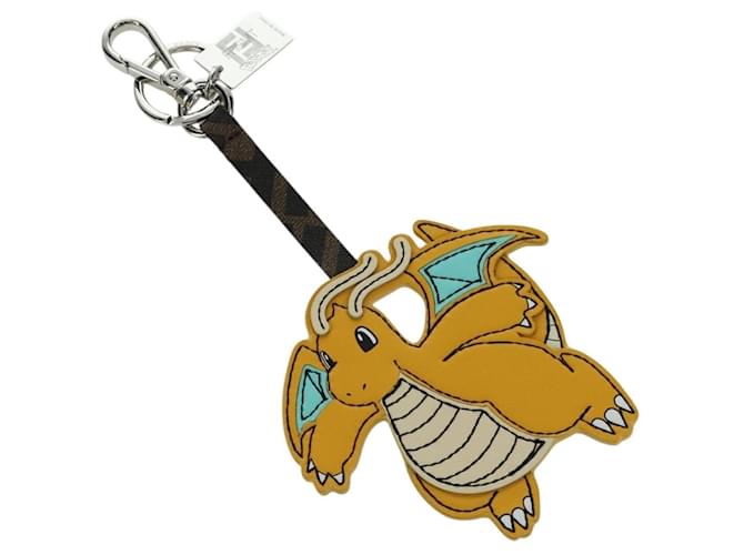 FENDI FENDI x FRGMT x POKMON Dragonite Charm Pelle Gialla Auth 167076SM Giallo 