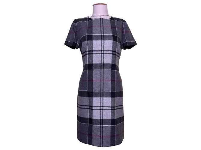 Barbour Kleid aus grauer Wolle mit Tartan Muster