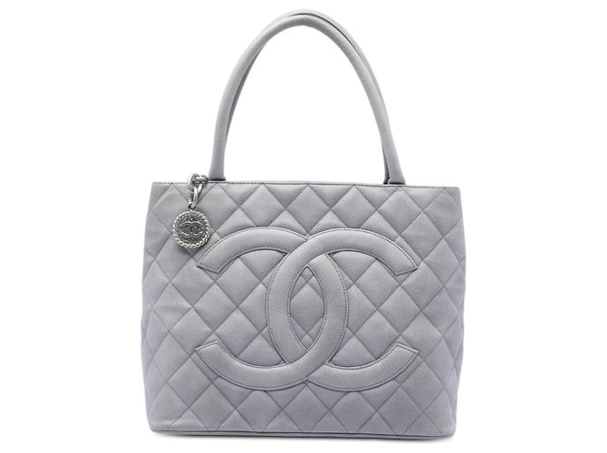 Bolsa Medallion em Caviar Cinza Chanel Marrom