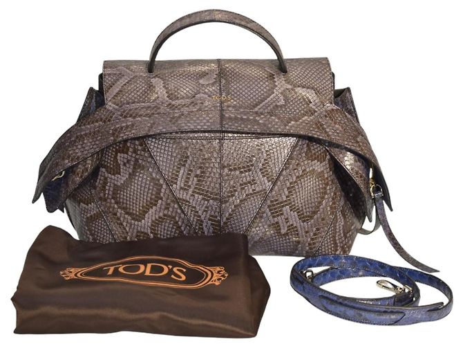 Bolso bandolera grande de piel de serpiente azul y negro TOD'S Wave con asa superior.