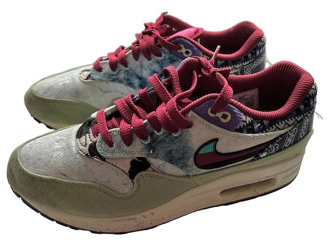 Baskets Nike Air Max 1 Concepts Far Out Blanc Rouge Bleu Multicolore Vert
