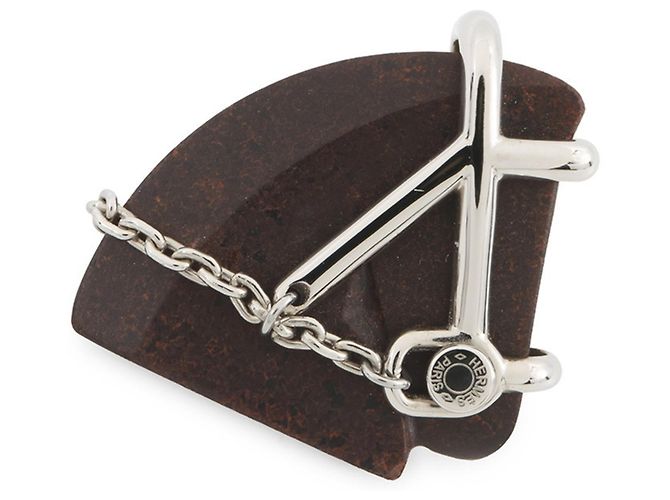 Braune Metallbrosche von Hermès