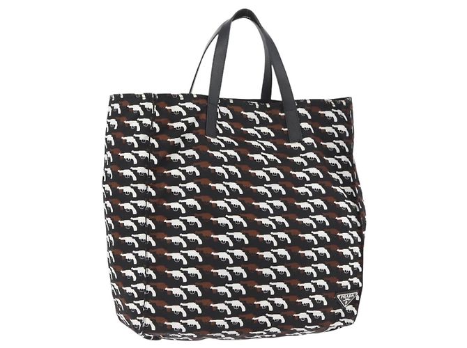 Bolsa de mão PRADA em nylon preto e branco Auth bs33981