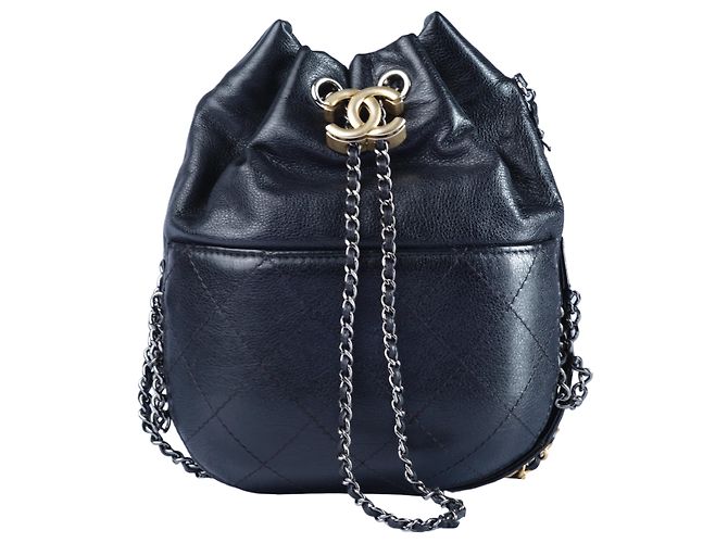 Sac seau Gabrielle Small de Chanel - '20s Noir