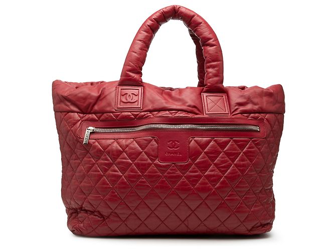 Bolsa tote Coco Cocoon reversível em nylon acolchoado vermelho da Chanel