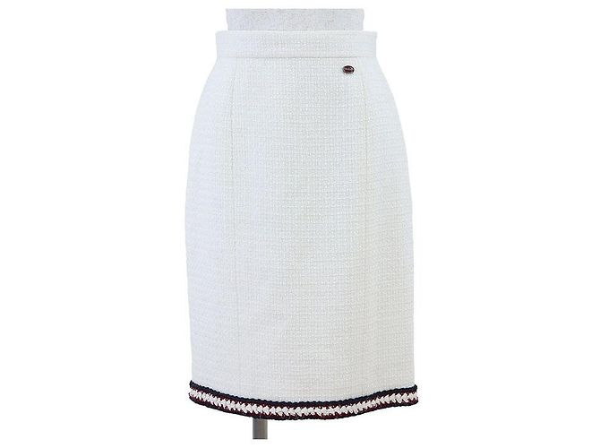Timeless Saia de lã e seda tweed Chanel P38607 Bege Cru