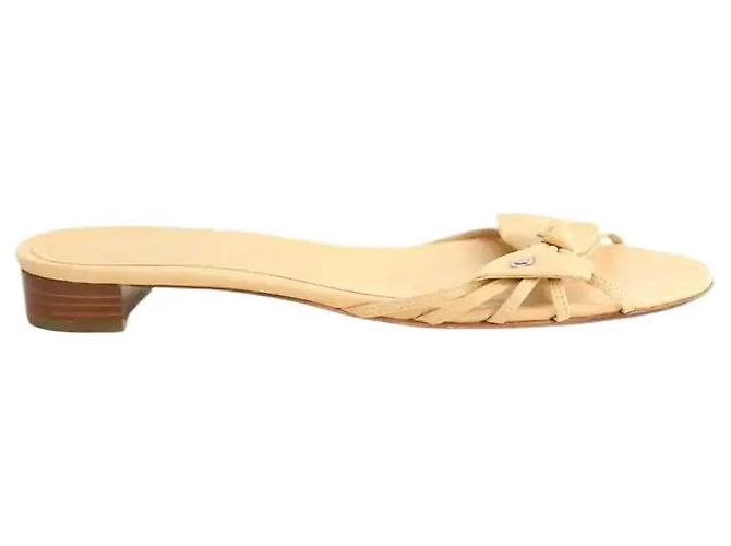 Chanel Sandalias de cuero beige