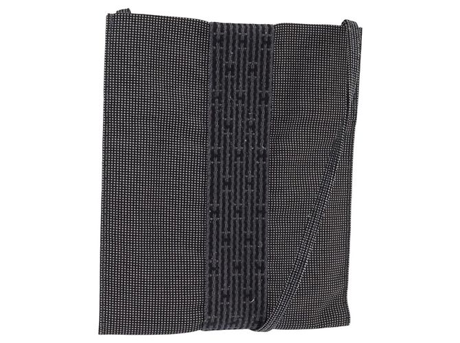 Bolsa de Ombro Hermès Pochette Her Line MM Cinza