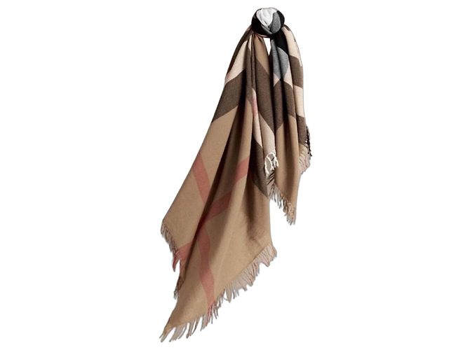 BURBERRY DAMEN SCHAL Kamel