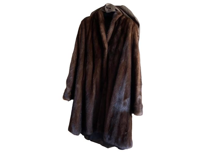 Autre Marque Brauner Saga Mink Royal Mantel