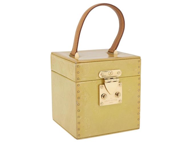 LOUIS VUITTON Kosmetiktasche Monogram Vernis Bleecker Beige M91002 Auth ARZ033
