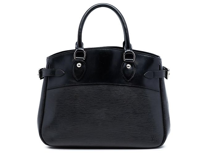 Louis Vuitton Passy PM in Epi Nero