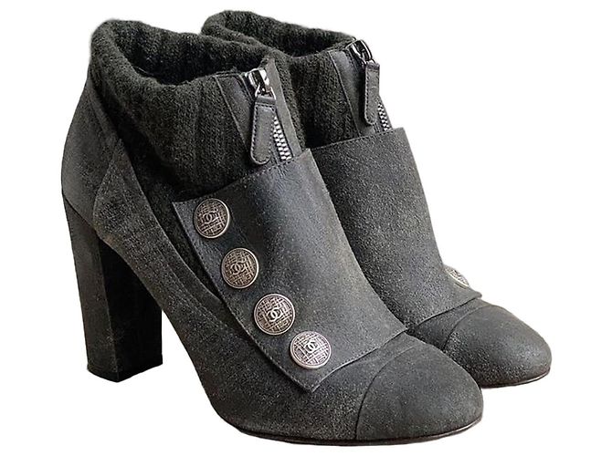 Botas de pasarela Chanel increíbles Gris 