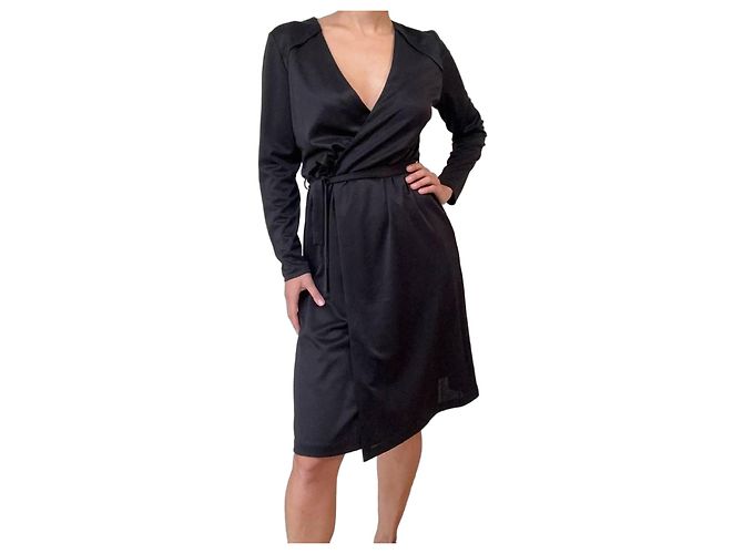 Filippa K Wickelkleid schwarz aus Triacetat