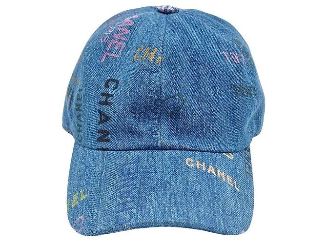 Boné de denim com logo Chanel Azul