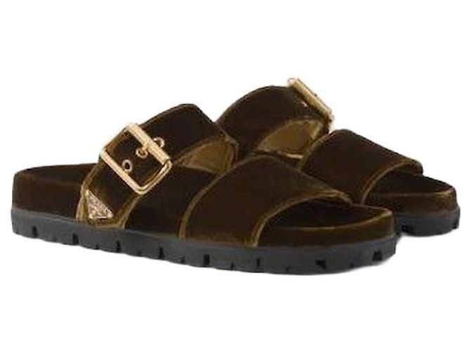 Prada Mule en velours Noir