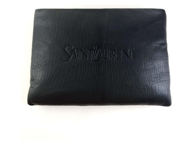 Saint Laurent Pochette Logo Matelassée