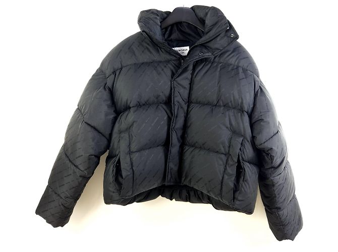 Balenciaga Jaqueta acolchoada com logo BB em toda a parte Preto