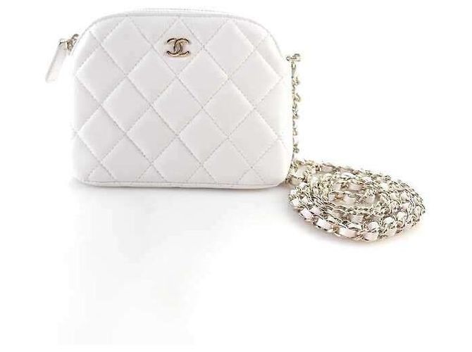 Chanel Bolsa transversal de caviar Prata