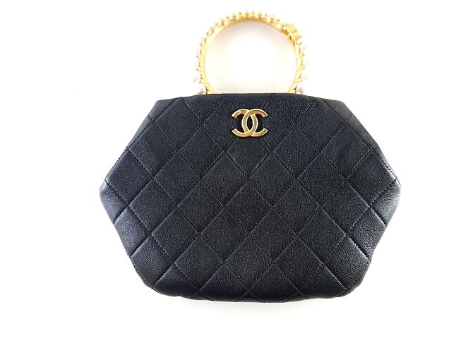 Chanel Tote Bag mit Perlenhenkel Schwarz