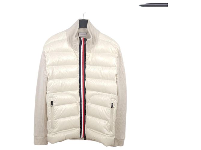 Moncler Gestrickte gesteppte Jacke mit Reißverschluss Weiß