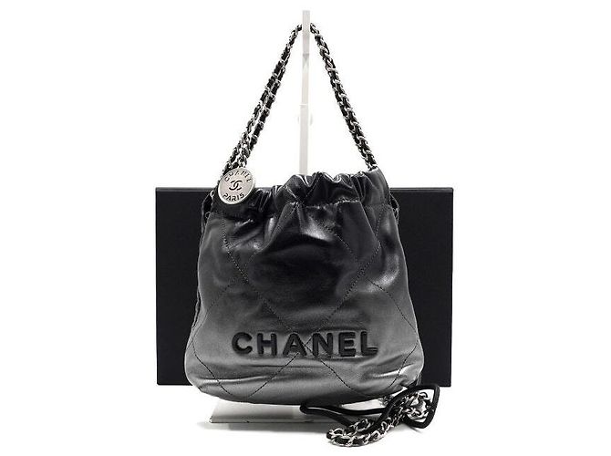 Chanel Mini borsa a spalla in metallo argento e borsa a tracolla