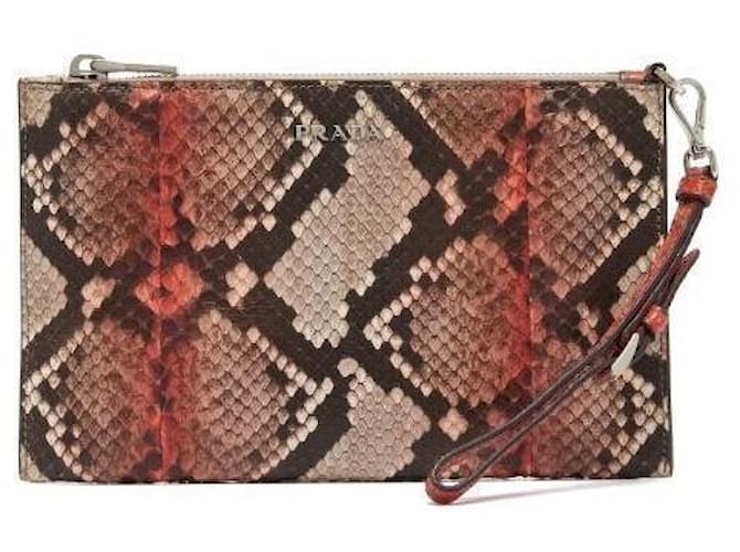 Prada Clutch aus Python-Schlangenleder Rot 