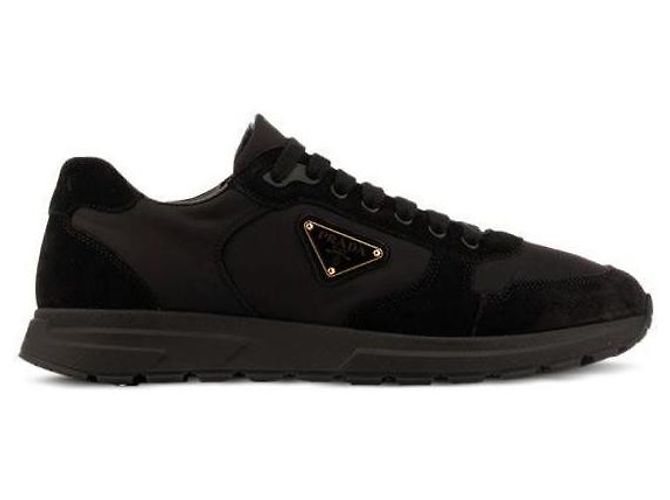 Prada Sneakers in Re-Nylon e Camoscio