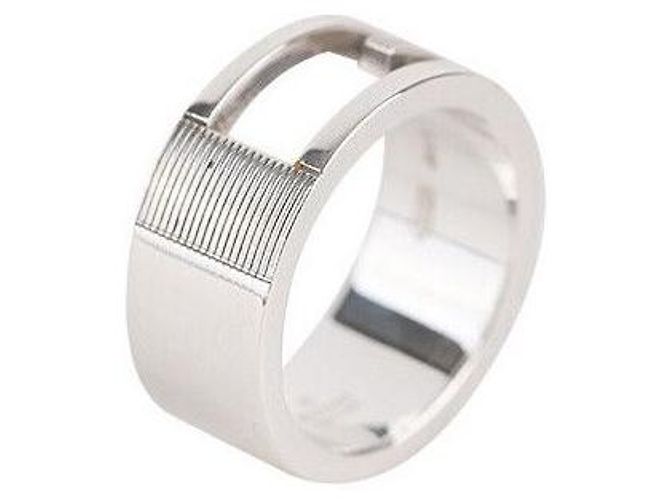 Gucci Silberring mit Logo Größe 